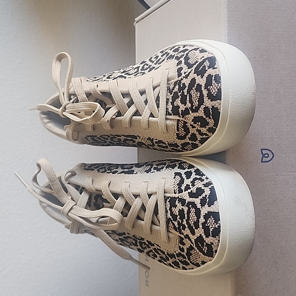 Rothy's Little Desert Cat lace-up sneakers
